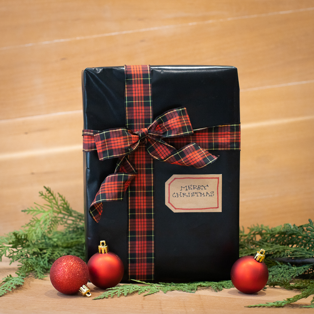 Red Gift Tags for Holiday Gift Wrapping